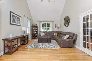 11 Bridle Dr, Lincoln, RI 02865 - Photo 19