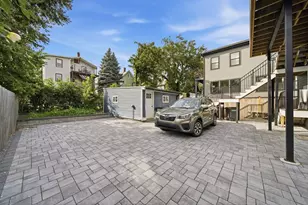 16 Putnam St, Somerville, MA 02143 - Photo 35