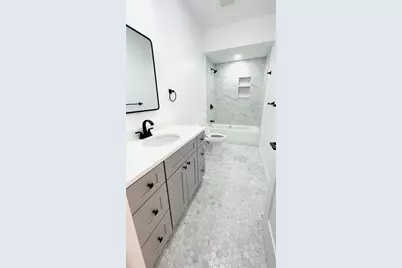 16 Putnam St #2, Somerville, MA 02143 - Photo 7