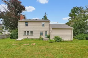 7 Schaller St, Wellesley, MA 02482 - Photo 3