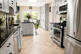 252 Elizabeth Dr, Ludlow, MA 01056 - Photo 3