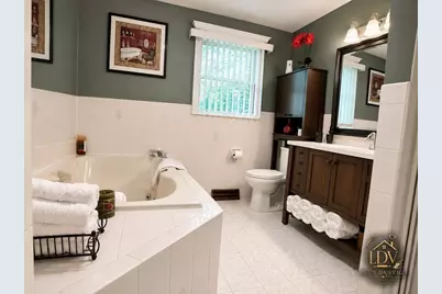 252 Elizabeth Dr, Ludlow, MA 01056 - Photo 5