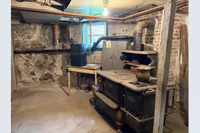 312 Plantation St, Worcester, MA 01604 - Photo 31