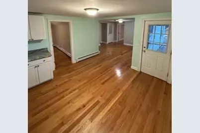 4 Border Street #4, Woburn, MA 01801 - Photo 5