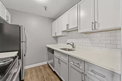 122 Chestnut St #215, Springfield, MA 01103 - Photo 7