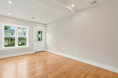 4 Mayhew St #B, Framingham, MA 01702 - Photo 5