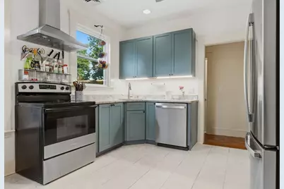 32 Ocean St, Beverly, MA 01915 - Photo 13