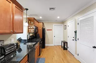75 Pine St, Waltham, MA 02453 - Photo 5