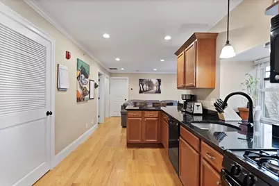 75 Pine St #31, Waltham, MA 02453 - Photo 7