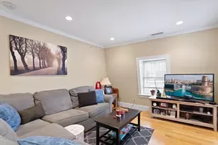 75 Pine St, Waltham, MA 02453 - Photo 9