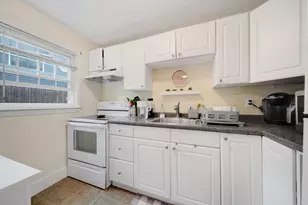 924 Massachusetts Ave, Arlington, MA 02476 - Photo 11