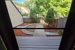 8 Clarendon Common, Franklin, MA 02038 - Photo 13