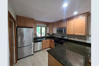 8 Clarendon Common #8, Franklin, MA 02038 - Photo 3