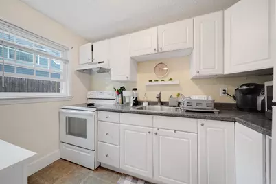 930 Massachusetts Ave #5, Arlington, MA 02476 - Photo 11