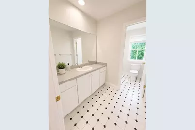 33 Woodlea Rd, North Andover, MA 01845 - Photo 7