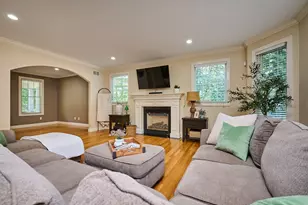 2 Kevin Dr, Southampton, MA 01073 - Photo 5