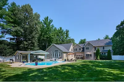 2 Kevin Dr, Southampton, MA 01073 - Photo 3