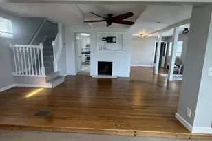 639 Quincy Shore Dr, Quincy, MA 02170 - Photo 5