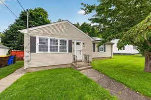 458 Orswell St, Fall River, MA 02721 - Photo 3