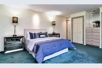 9 Buttercup Ln, Dover, MA 02030 - Photo 5