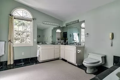 9 Buttercup Ln, Dover, MA 02030 - Photo 13