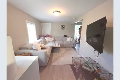 71 Notre Dame St, Westfield, MA 01085 - Photo 5