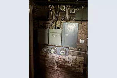 31 Lawrence Ave, Boston, MA 02121 - Photo 19