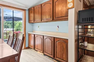 27 Elm Hill Ave, Leominster, MA 01453 - Photo 11