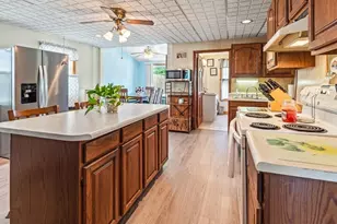27 Elm Hill Ave, Leominster, MA 01453 - Photo 9