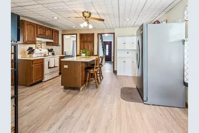 27 Elm Hill Ave, Leominster, MA 01453 - Photo 13