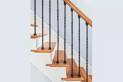 27 Elm Hill Ave, Leominster, MA 01453 - Photo 5