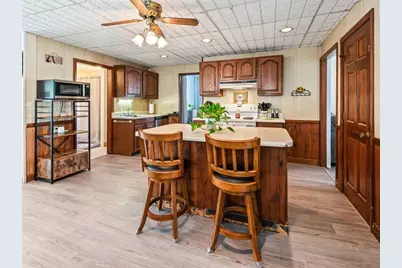 27 Elm Hill Ave, Leominster, MA 01453 - Photo 7