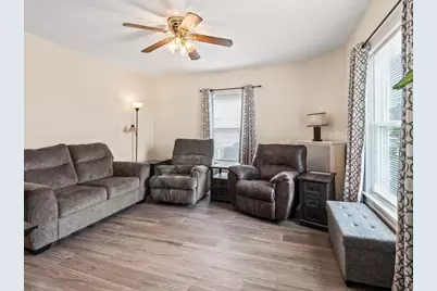 27 Elm Hill Ave, Leominster, MA 01453 - Photo 19