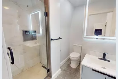 14 King St #3, Boston, MA 02122 - Photo 9