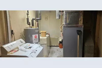 15 Dodge Rd, Boston, MA 02136 - Photo 17