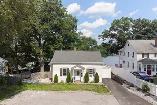 435 Lake Ave, Worcester, MA 01604 - Photo 1