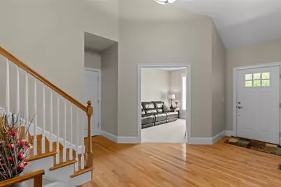 166 Walden Way #166, Milford, MA 01757 - Photo 5