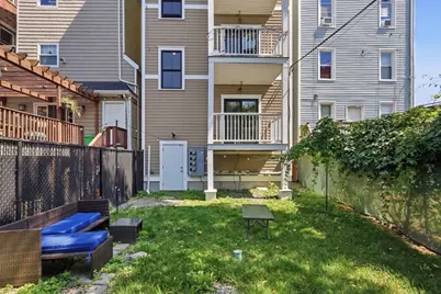 134 Chelsea St #1, Boston, MA 02128 - Photo 17