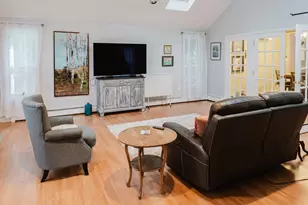 3 Upland St, Burlington, MA 01803 - Photo 11