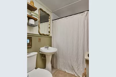 27 Prospect St, Easthampton, MA 01027 - Photo 23