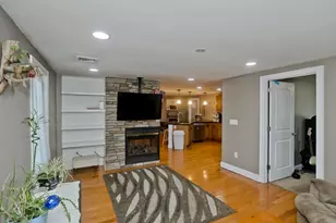 1075 Main St, Agawam, MA 01001 - Photo 13