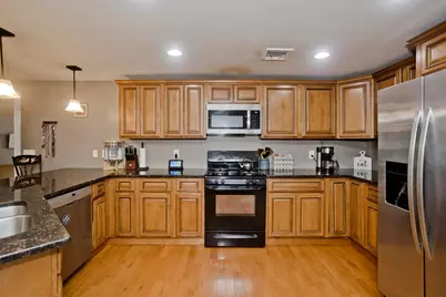 1075 Main St, Agawam, MA 01001 - Photo 3