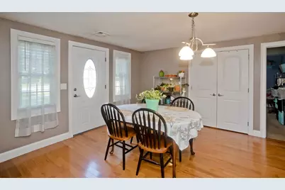 1075 Main St, Agawam, MA 01001 - Photo 9