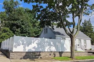 10 Wayne St, Fall River, MA 02721 - Photo 5
