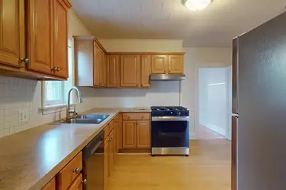 14 Park St #1, Waltham, MA 02453 - Photo 3