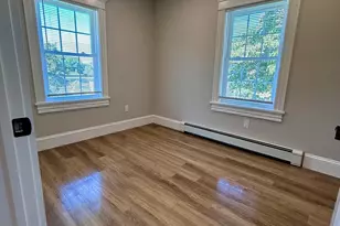 17 Seaview St, Plymouth, MA 02360 - Photo 3