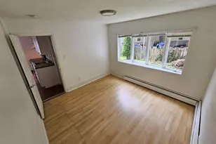 5 Brookdale St, Worcester, MA 01604 - Photo 5