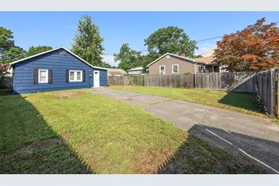 94 Upland St, Springfield, MA 01104 - Photo 3