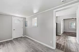 94 Upland St, Springfield, MA 01104 - Photo 7