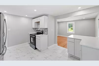 4 Hale, West Springfield, MA 01089 - Photo 9
